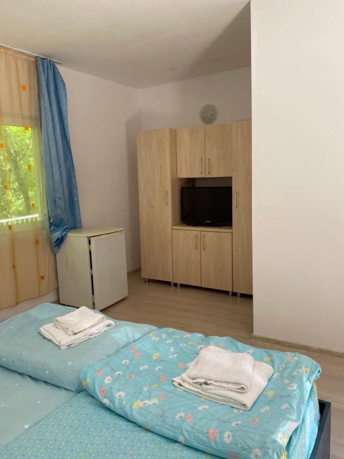 Bungalow Ambasador 2 Hotel Байле Херкулане Екстериор снимка